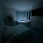 Lovers In Lejlighed *